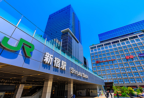 新宿駅西口から徒歩○分通院便利な好立地